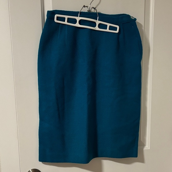 Elegant Teal Pencil Skirt - Picture 1 of 6